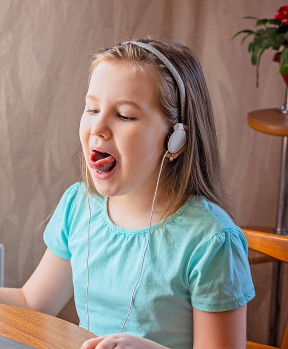 Logopèdia per a la deglució atípica